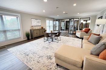 Leasing center