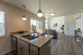 Spokane Valley townhouse for rent - Kitchen Island With Pendent Lights at River Landing at Mirabeau, Spokane Valley, WA, Washington