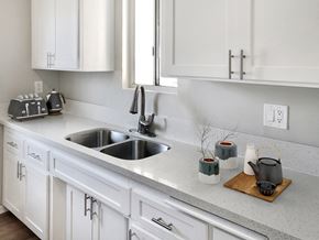 Los Angeles apartment for rent - 1803 North Harvard kitchen countertop and sink