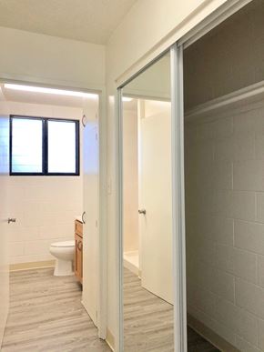 Honolulu apartment for rent - 780 Mahiai hallway