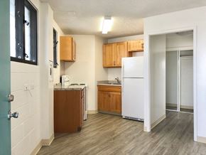 Honolulu apartment for rent - 780 Mahiai living area