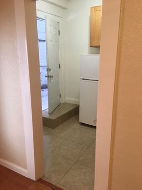 San Francisco apartment for rent - 520 Taylor back door