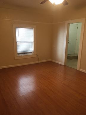 San Francisco apartment for rent - 520 Taylor unfurnished living room