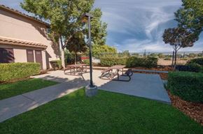 Parlier apartment for rent - Bella Vista picnic area