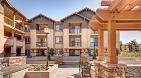 Los Angeles apartment for rent - Broadway Villas - Courtyard