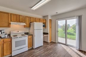 Fort Collins townhouse for rent - Bull Run kitchen