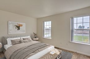 Fort Collins townhouse for rent - Bull Run staged bedroom