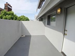 Los Angeles apartment for rent - Carmelina Lofts unit 203 balcony