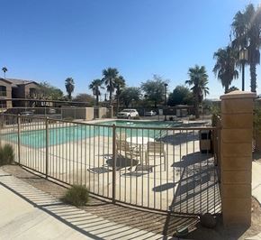 Mecca apartment for rent - Clinton Family pool area