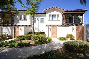 Parkside villas exterior pathway