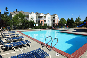 Everett apartment for rent - Greens of Merrill Creek pool