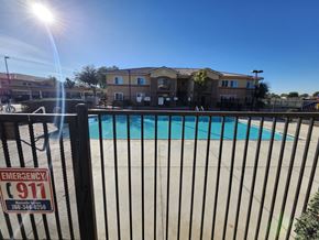 Brawley apartment for rent - Manzanilla Terrace gated pool