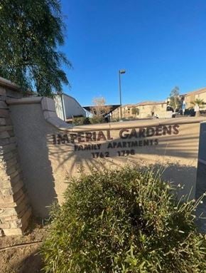 El Centro apartment for rent - Imperial Gardens sign