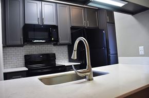 Dallas apartment for rent - Oakwood Creek Apartments kitchen area