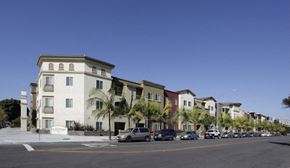 San Diego apartment for rent - La Entrada street view