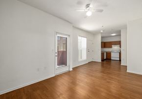 San Diego apartment for rent - La Entrada three bedroom unit living area