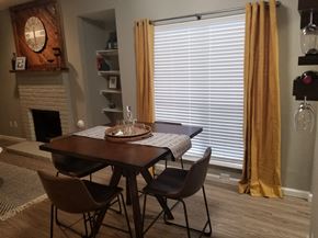 Dallas apartment for rent - Oakwood Creek Apartments dining area with decor