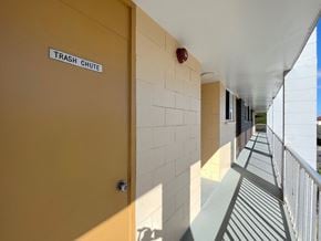 Honolulu apartment for rent - Punahou Heights Trash Chute