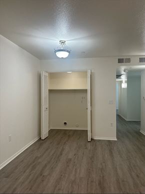 Nipomo apartment for rent - Roosevelt vinyl flooring