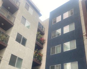 Los Angeles apartment for rent - San Lucas Apartments building exterior