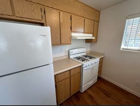 Nipomo apartment for rent - San Luis Bay three bedroom unit kitchen