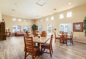 Palmdale apartment for rent - Twin Palm clubhouse tables