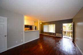 Northridge apartment for rent - University Gardens unfurnished living room