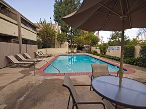 Sherman Oaks apartment for rent - Villa Sabrina Pool Area