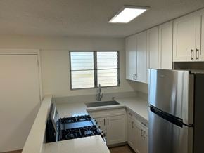Honolulu apartment for rent - Waikahe 1 Bedroom Kitchen