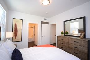 Thousand Oaks apartment for rent - Yolo Apartments Furnished Master Bedroom