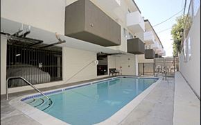 Los Angeles apartment for rent - Crenshaw Townhouse Front of community