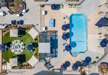 Commuity courtyard