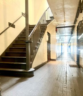 Los Angeles apartment for rent - First floor entrance 