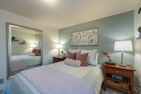 Richmond apartment for rent - Spacious owners bedroom