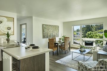 Bellingham apartment for rent - A modern kitchen with a dining table and chairs.