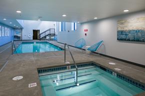 Lynnwood apartment for rent - the indoor swimming pool at the inn at the market