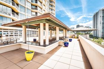 Outdoor deck