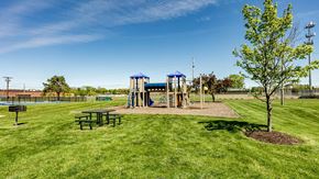 Indianapolis apartment for rent - playgrounds at the preserve at ballantyne commons apartments