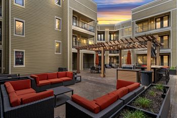 Courtyard lounge and bbq area at west 39th street apartments