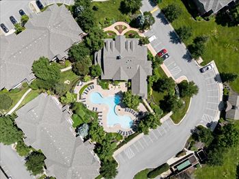 Shimmering swimming pool with wi-fi access