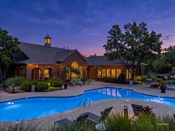 Shimmering swimming pool with wi-fi access