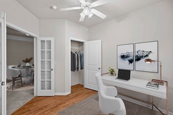 Private study with ceiling fan