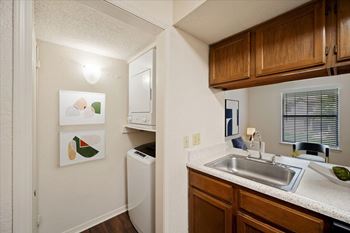 Washer/dryer in-unit