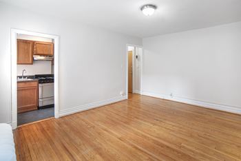 Original oak plank flooring