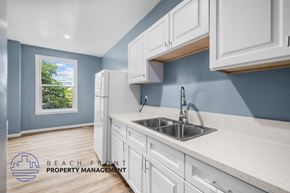 Los Angeles apartment for rent - kitchen and dinette