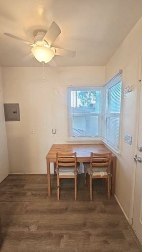 Redondo Beach apartment for rent - A dining room with a table and chairs.