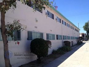 Wilmington apartment for rent - the side of the beach property management building