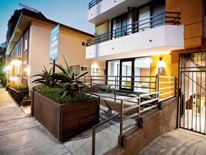 Los Angeles apartment for rent - the building in which the hotel is located