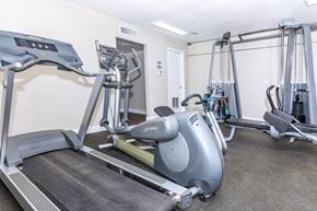 Las Vegas apartment for rent - the enclave at homecoming terra vista fitness room