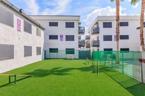 Las Vegas apartment for rent - the backyard at the bradley braddock road station apartments